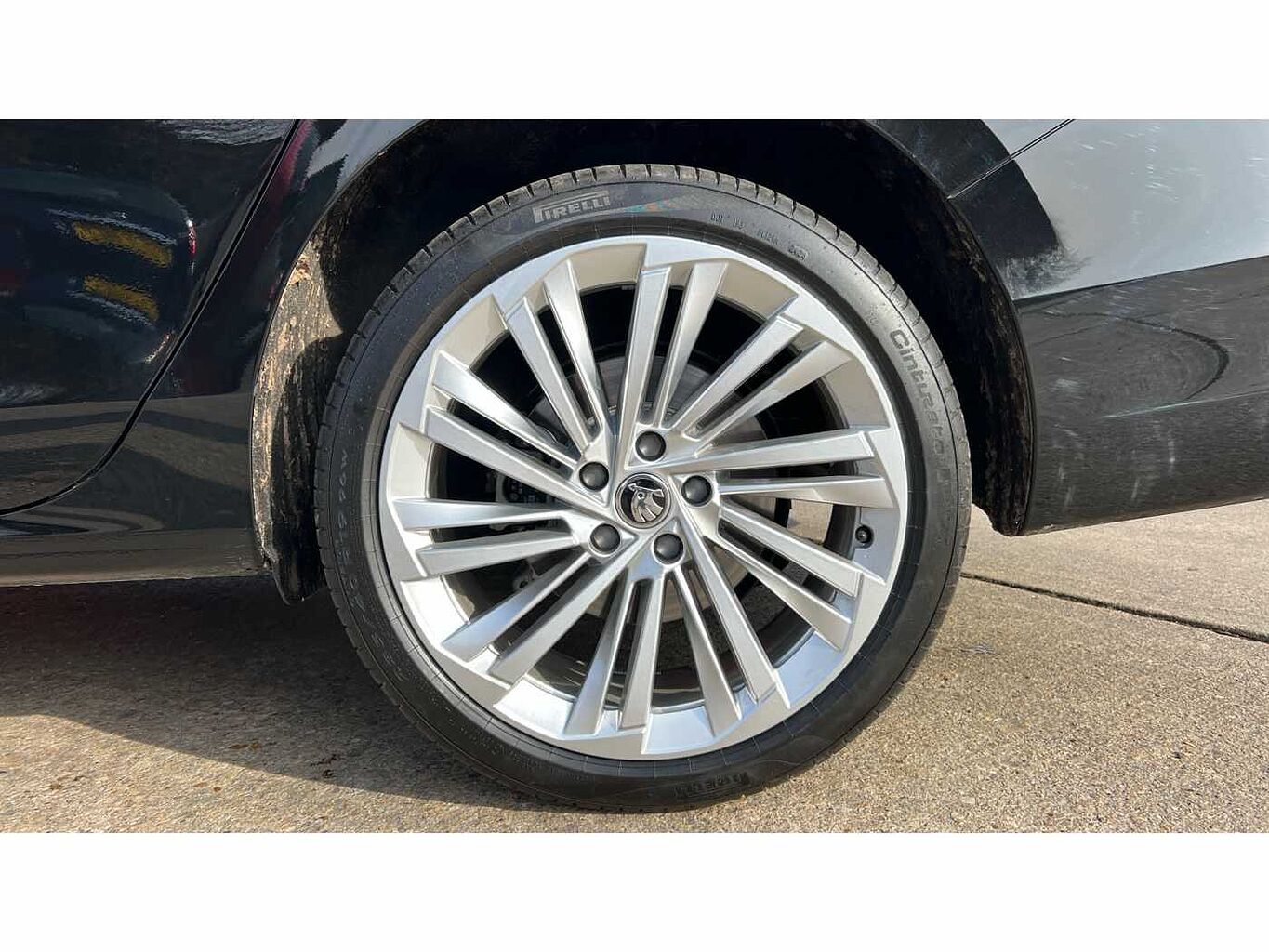 SKODA SUPERB Hatch L&K 2.0 TDI 193 PS 4x4 DSG
