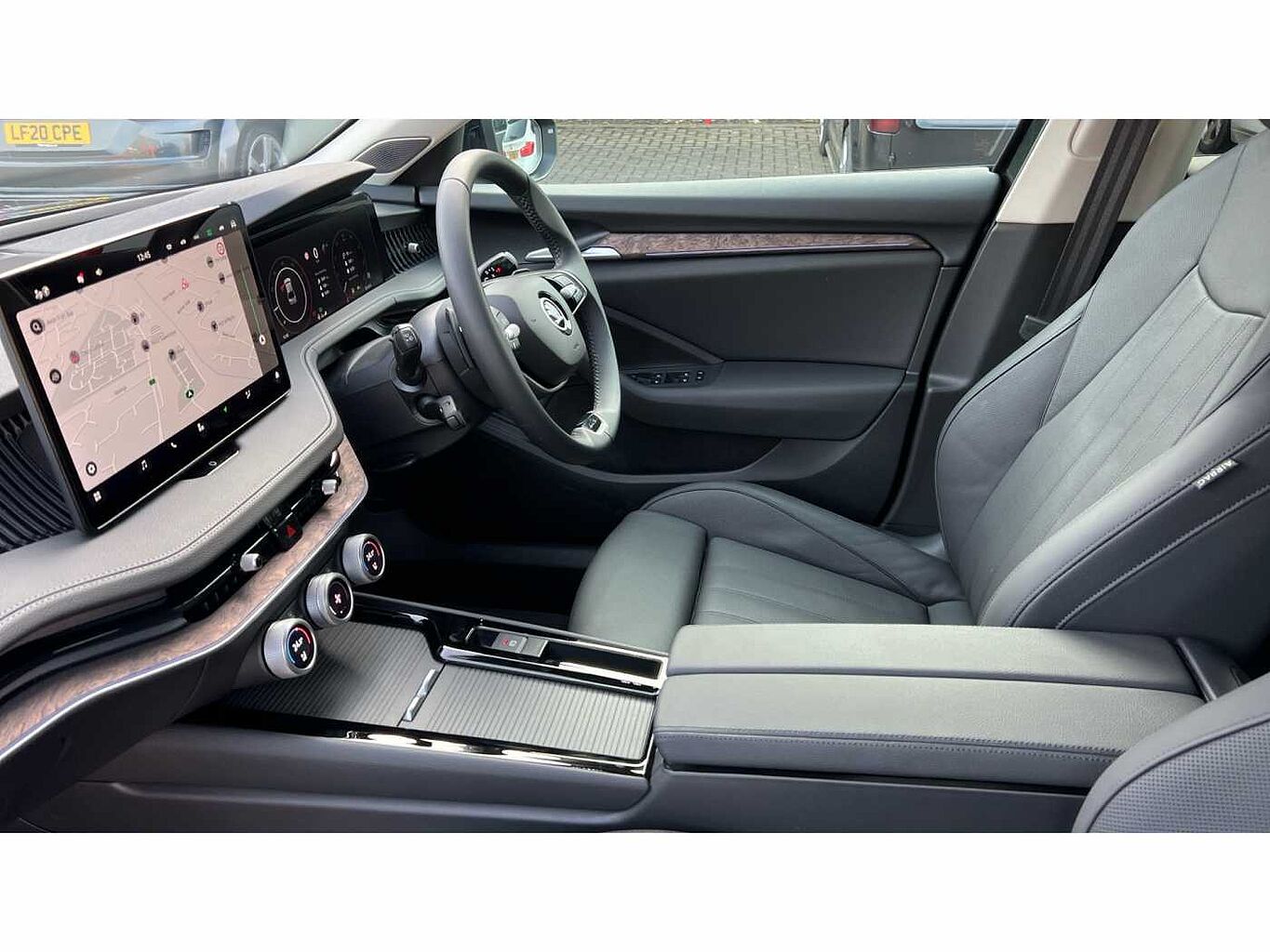 SKODA SUPERB Hatch L&K 2.0 TDI 193 PS 4x4 DSG
