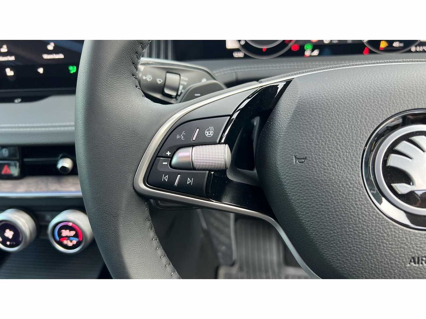 SKODA SUPERB Hatch L&K 2.0 TDI 193 PS 4x4 DSG