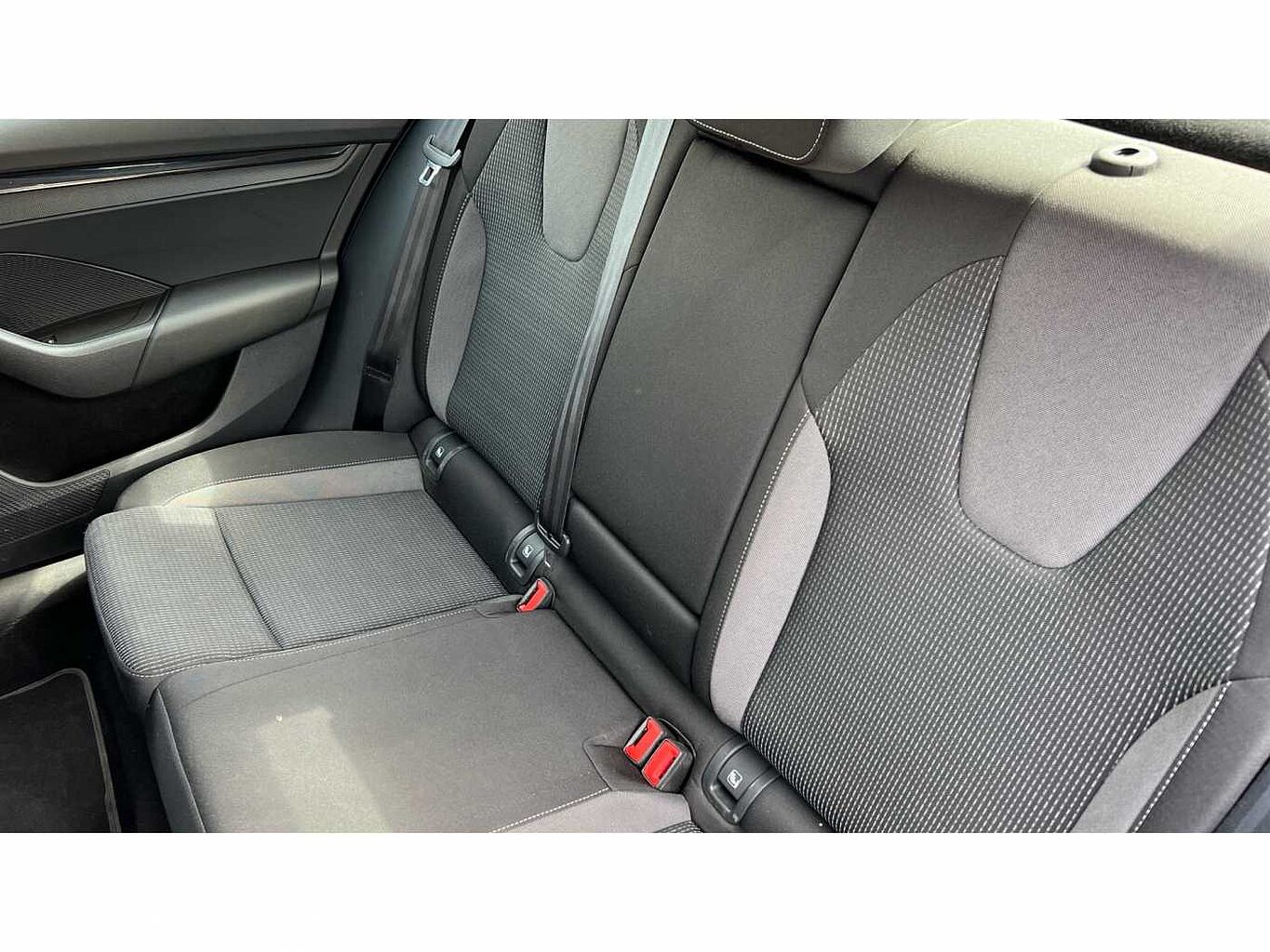 SKODA Octavia Hatchback 1.0 TSI (110ps) SE Technology