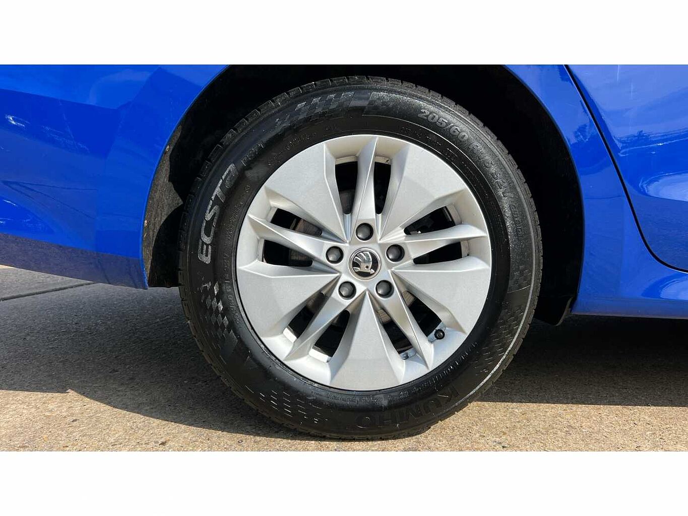 SKODA Octavia Hatchback 1.0 TSI (110ps) SE Technology