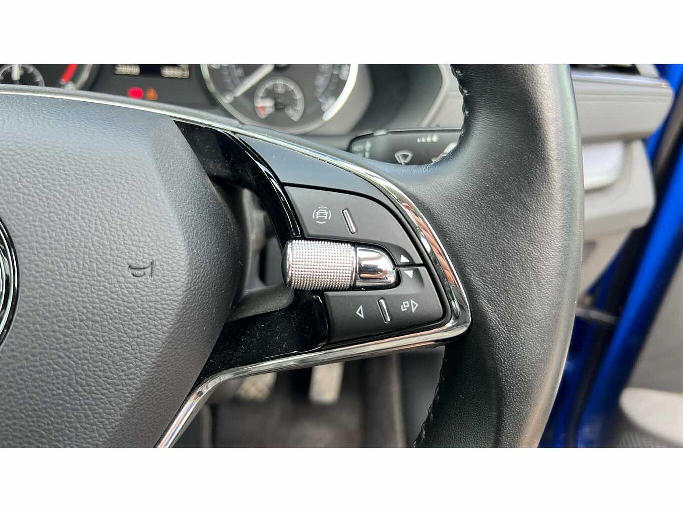 SKODA Octavia Hatchback 1.0 TSI (110ps) SE Technology