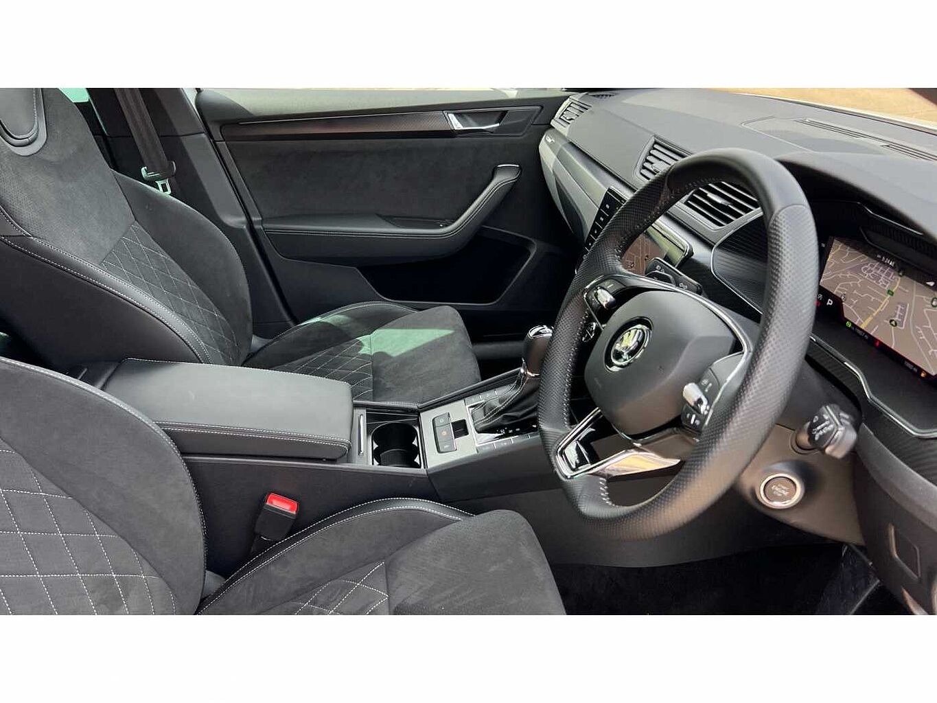 SKODA SUPERB 1.5 TSI Sport Line Plus 5dr DSG