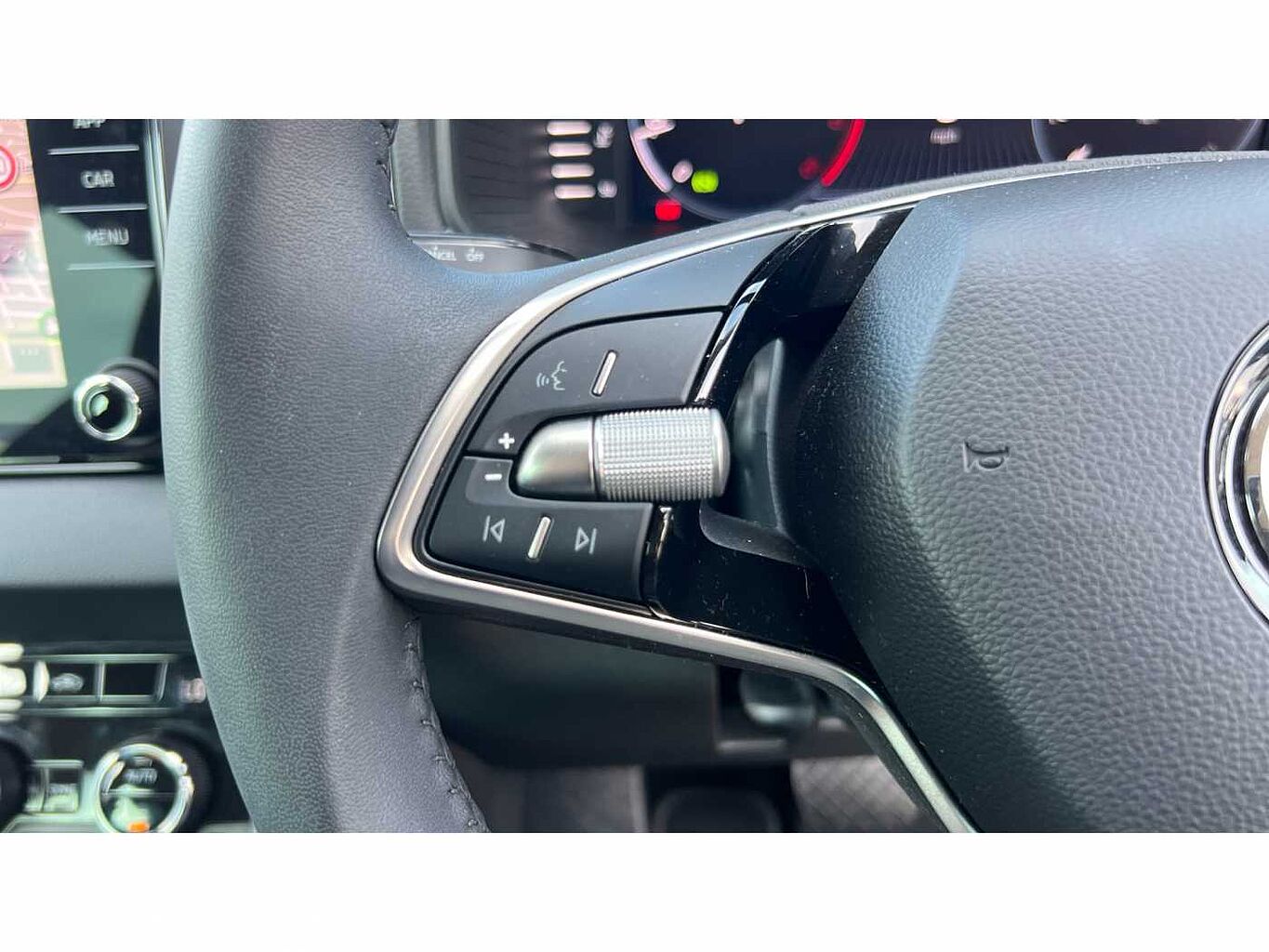 SKODA KAROQ 1.5 TSI SE Drive 5dr DSG