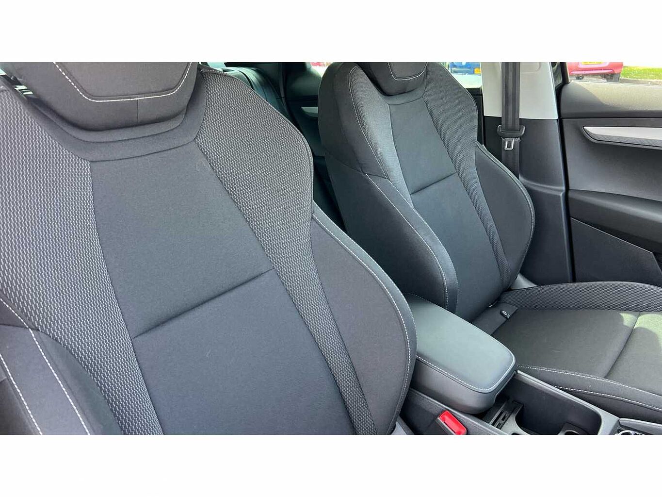 SKODA KAROQ 1.5 TSI SE Drive 5dr DSG