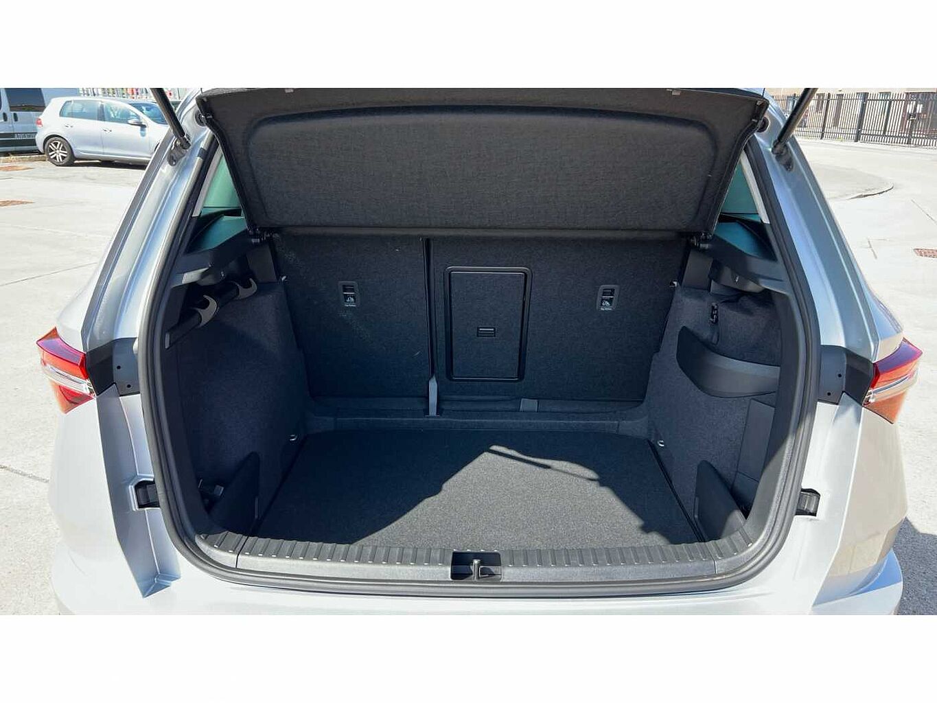 SKODA KAROQ 1.5 TSI SE L 5dr
