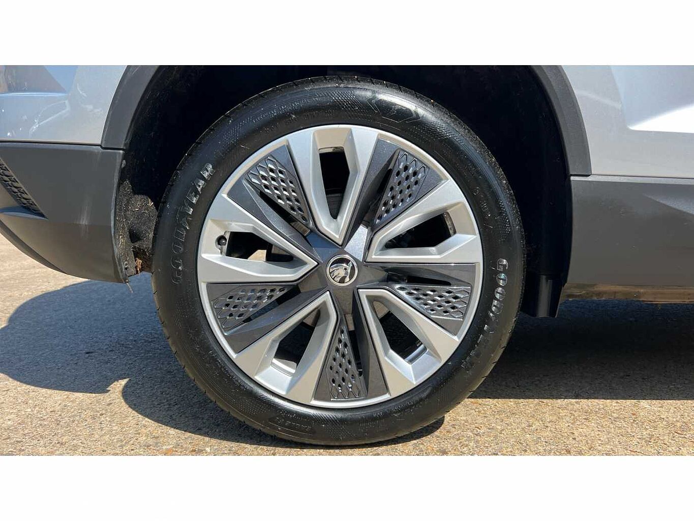 SKODA KAROQ 1.5 TSI SE L 5dr