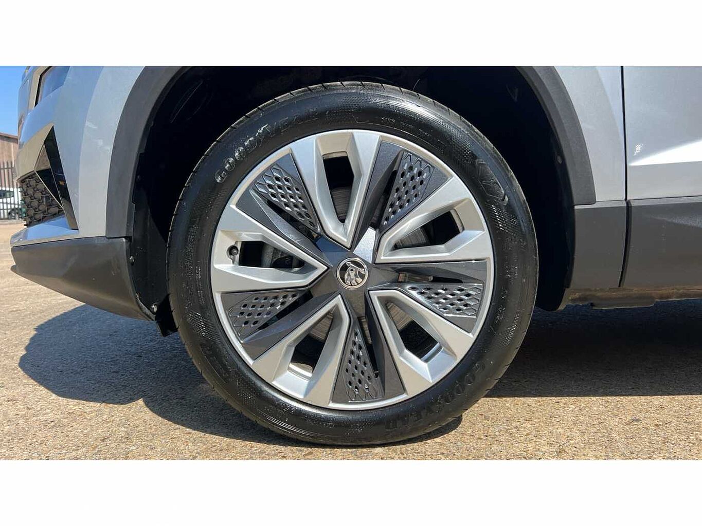 SKODA KAROQ 1.5 TSI SE L 5dr