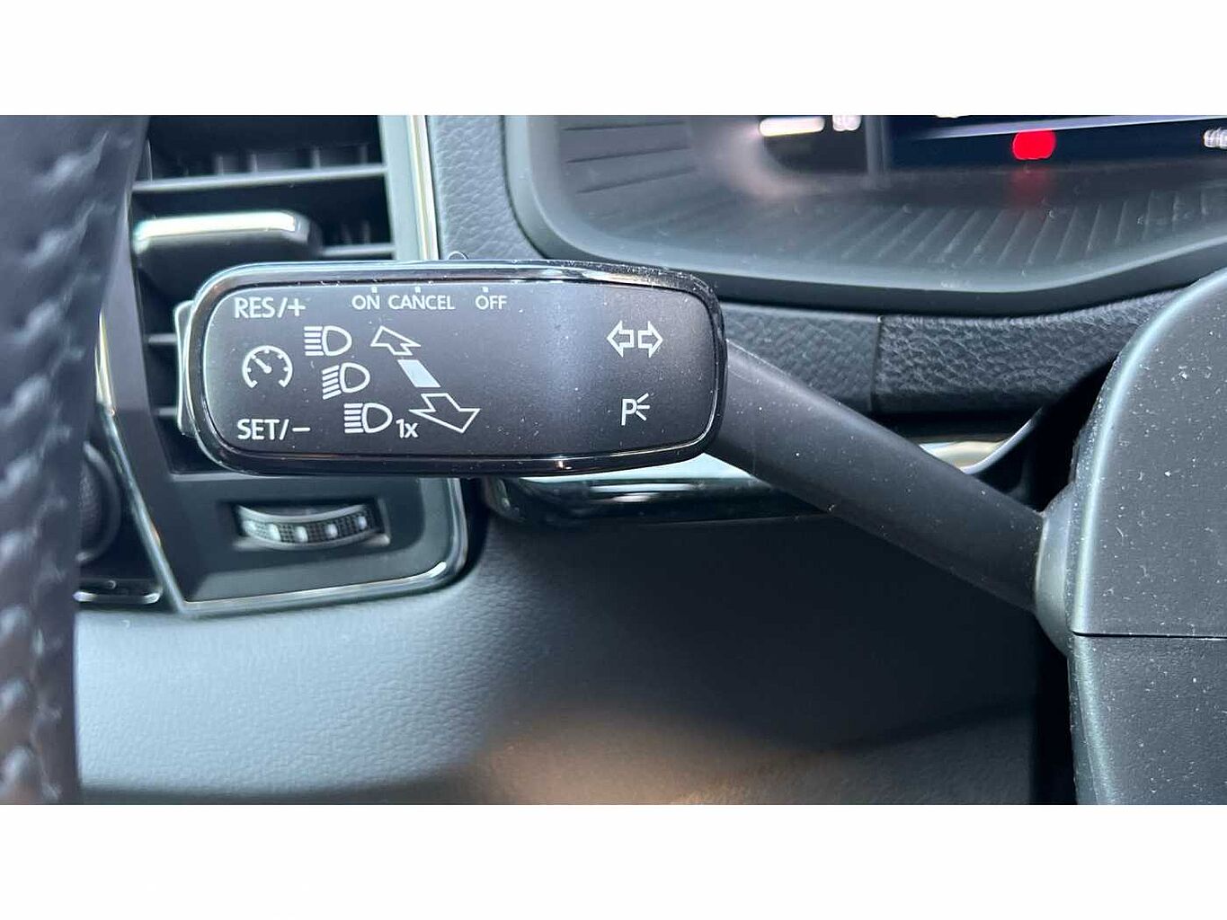 SKODA KAROQ 1.5 TSI SE L 5dr