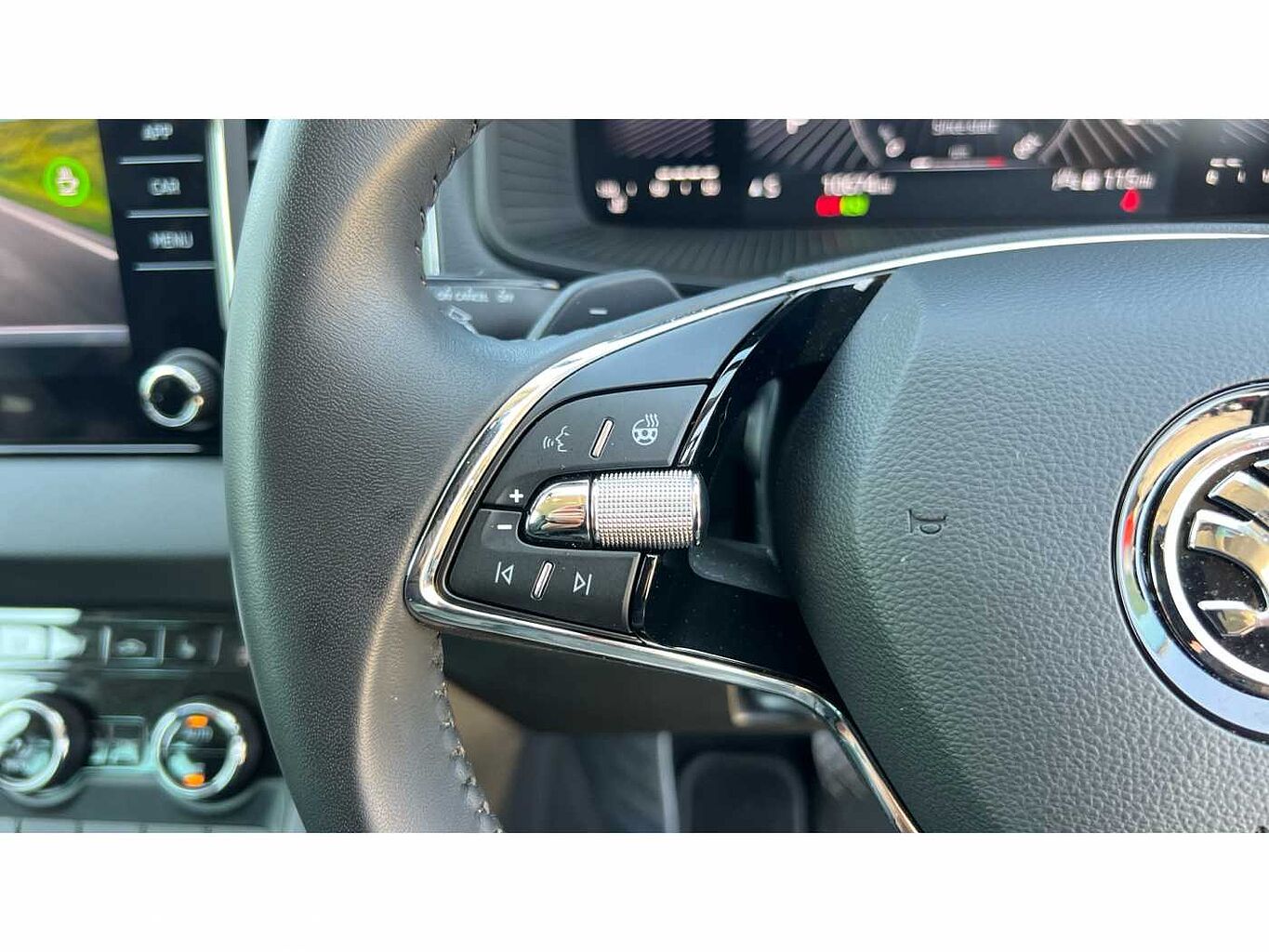 SKODA Karoq SUV 1.5 TSI (150ps) SE L ACT DSG