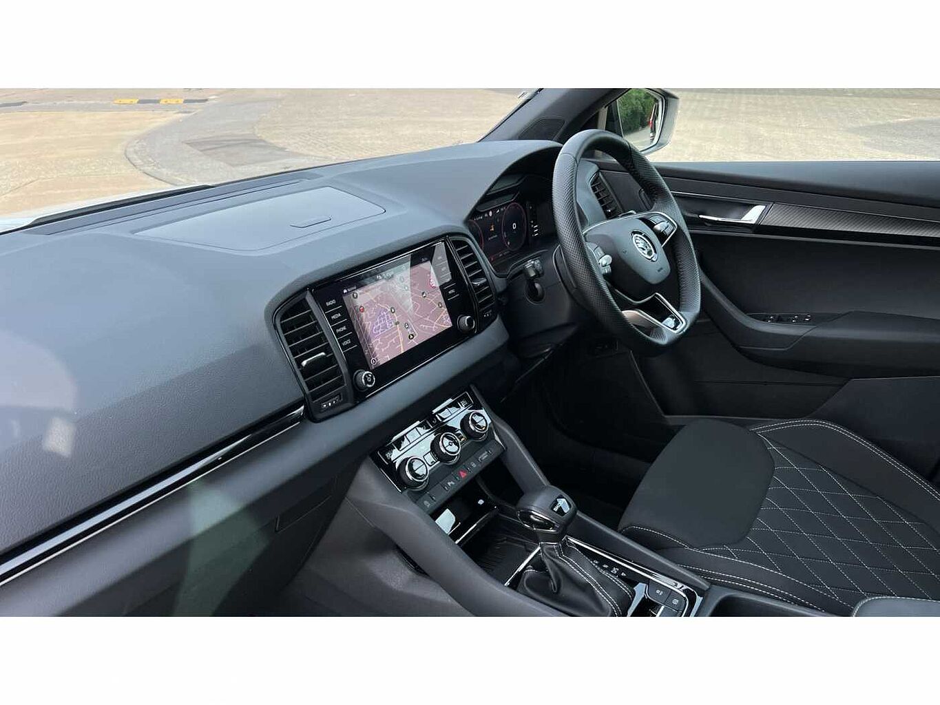 SKODA Karoq SUV 1.5 TSI (150ps) SportLine ACT