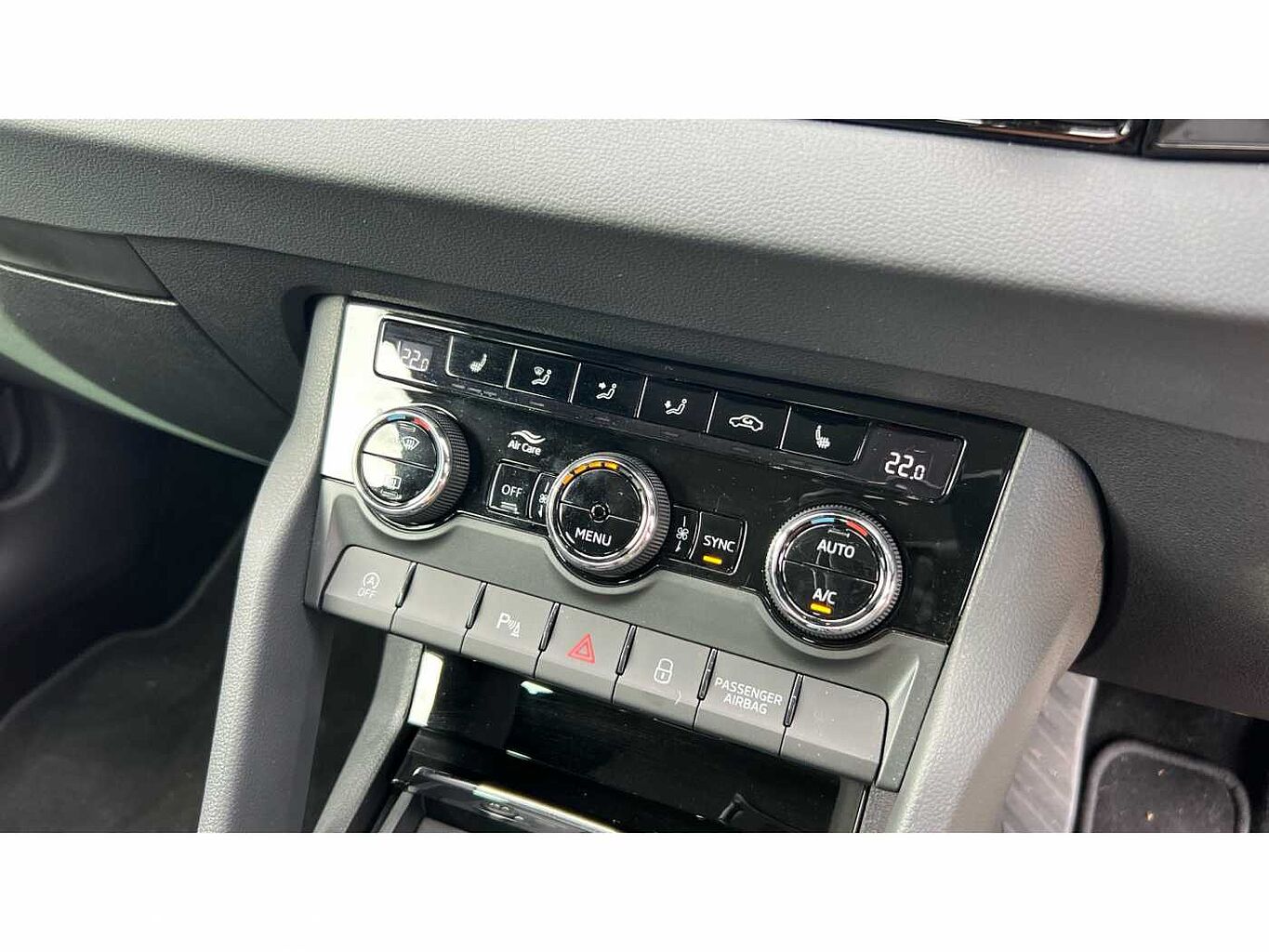 SKODA Karoq SUV 1.5 TSI (150ps) SportLine ACT
