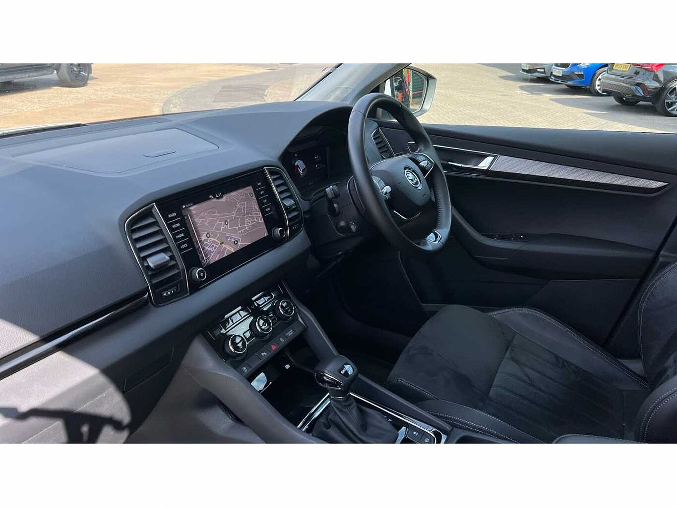 SKODA Karoq SUV 1.5 TSI (150ps) SE L ACT DSG