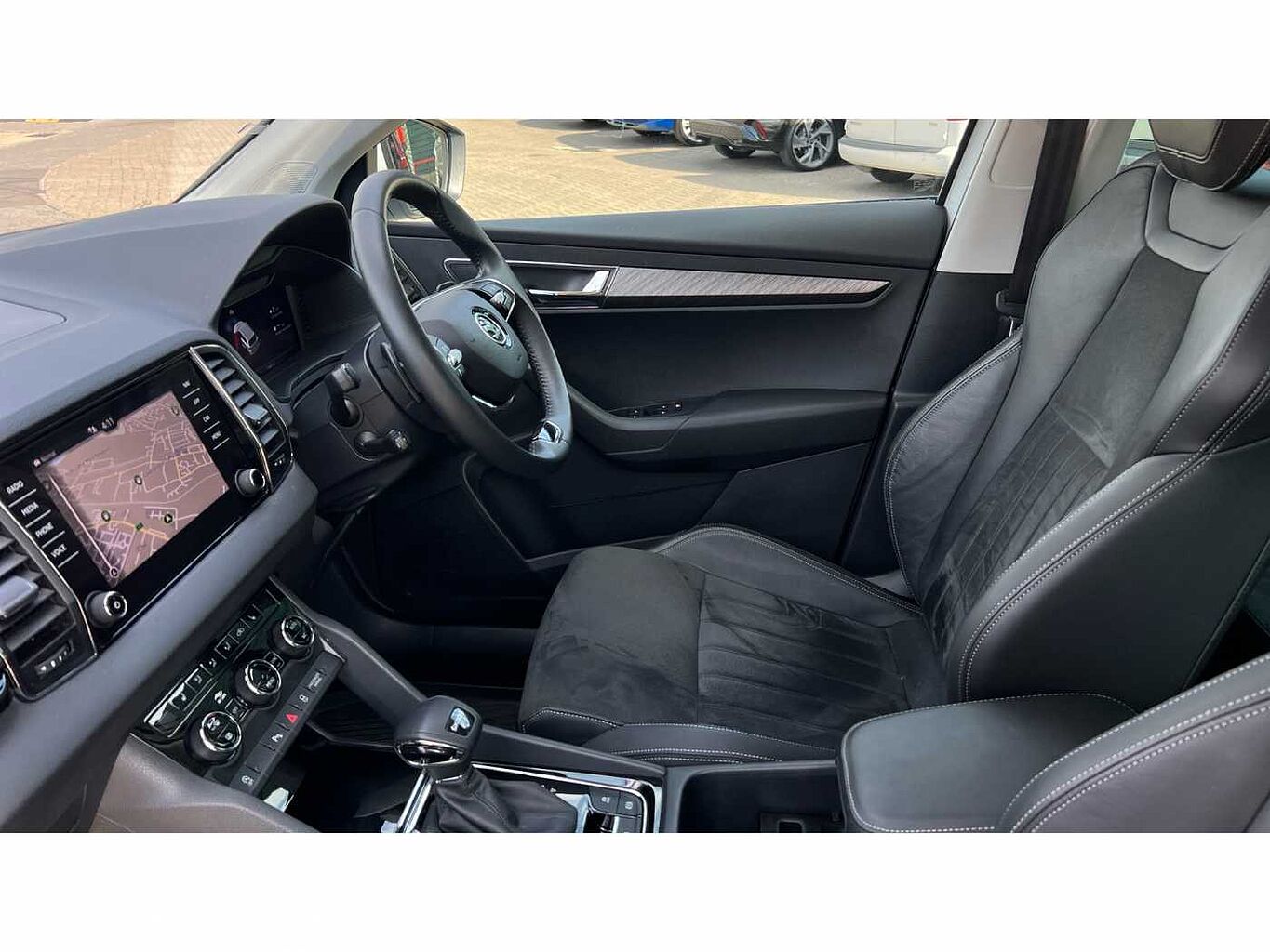 SKODA Karoq SUV 1.5 TSI (150ps) SE L ACT DSG