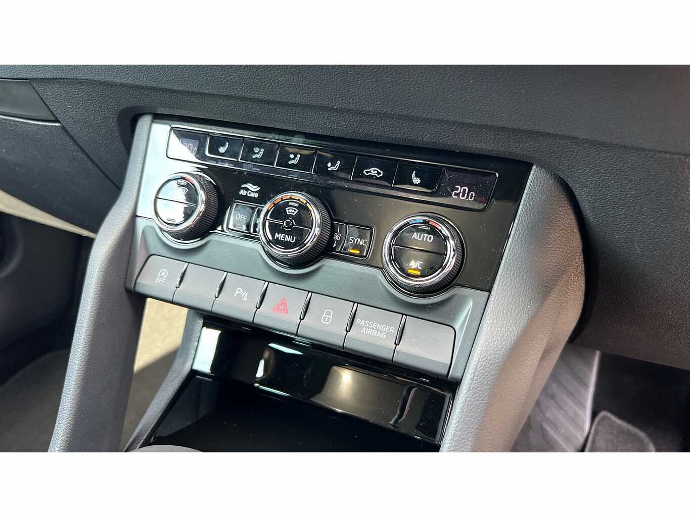 SKODA KAROQ SportLine Edition 1.5 TSI 150 PS DSG