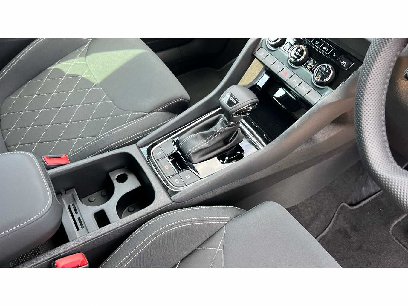 SKODA KAROQ SportLine Edition 1.5 TSI 150 PS DSG