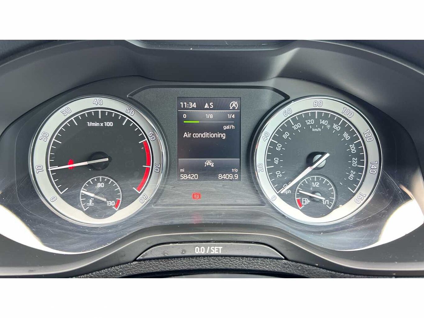 SKODA KAROQ 1.5 TSI SE L 5dr