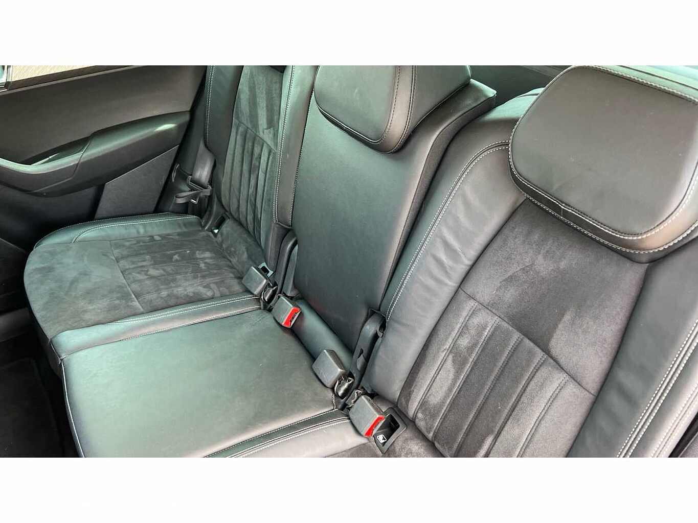 SKODA KAROQ 1.5 TSI SE L 5dr