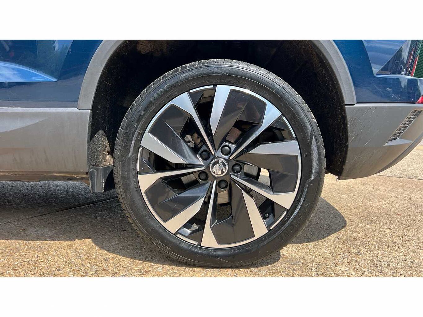 SKODA KAROQ 1.5 TSI SE L 5dr