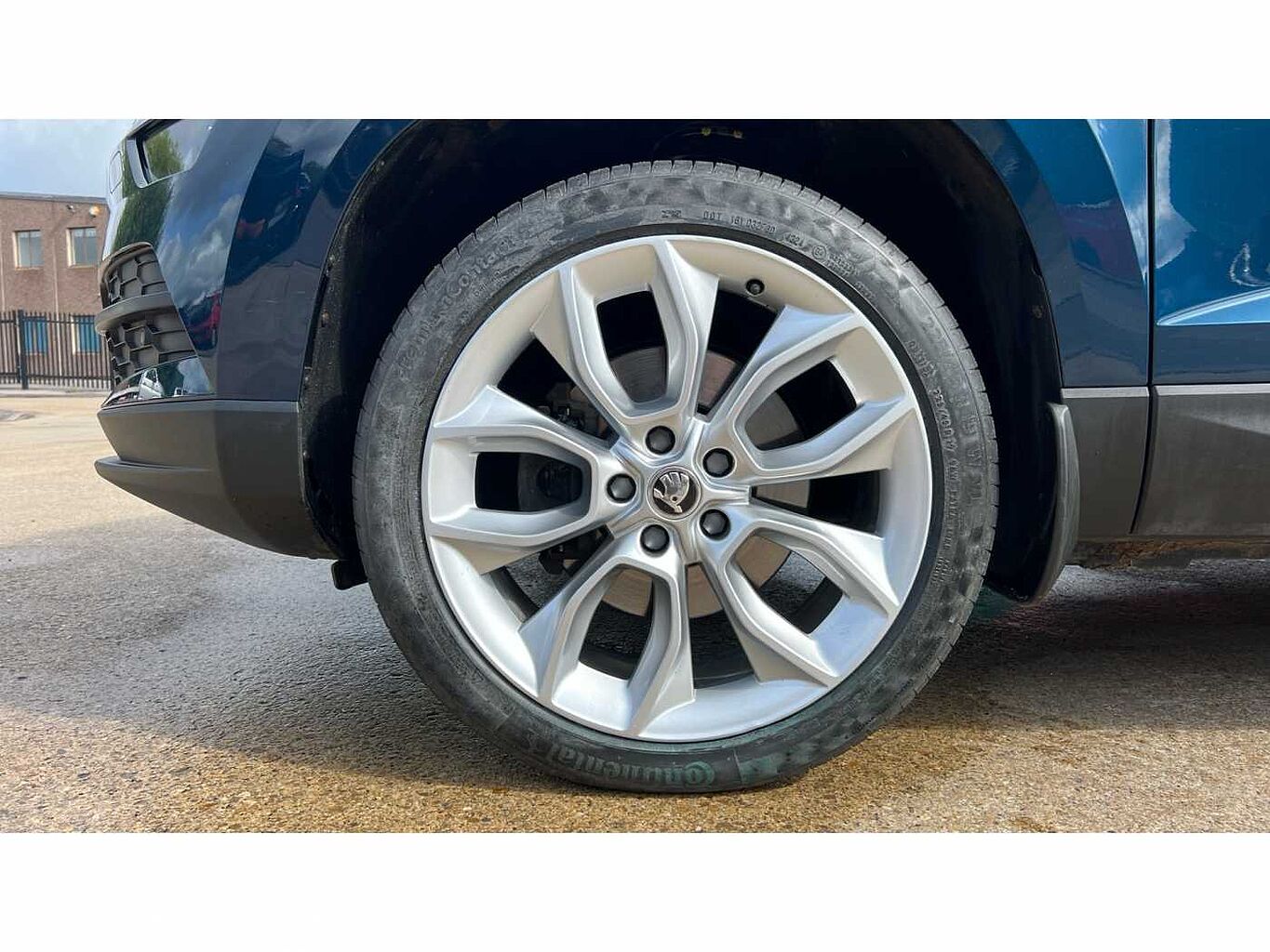 SKODA KAROQ 1.5 TSI SE L 4x4 5dr DSG