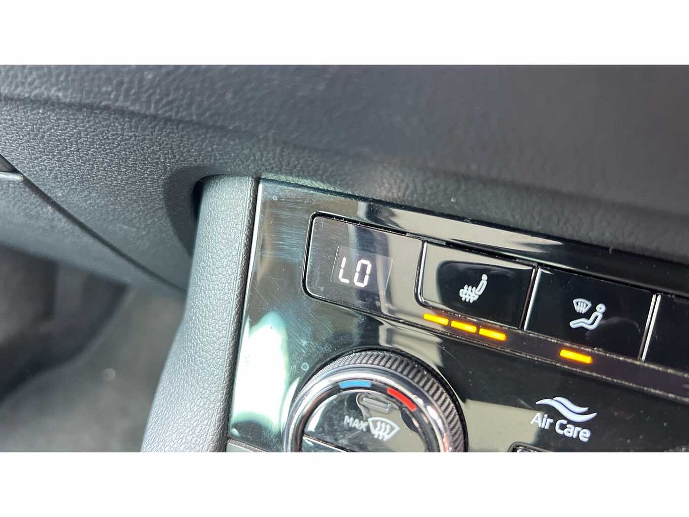 SKODA KAROQ 1.5 TSI SE L 4x4 5dr DSG