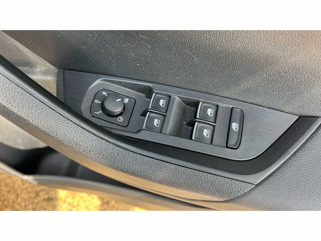 SKODA KAROQ 1.5 TSI SE L 4x4 5dr DSG