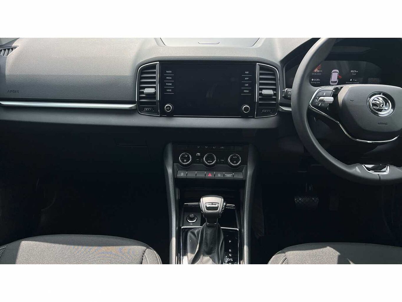 SKODA KAROQ 1.5 TSI SE Drive 5dr DSG
