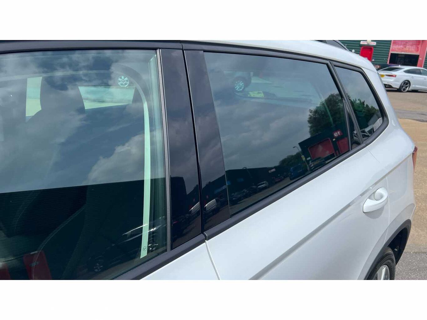 SKODA KAROQ 1.5 TSI SE Drive 5dr DSG