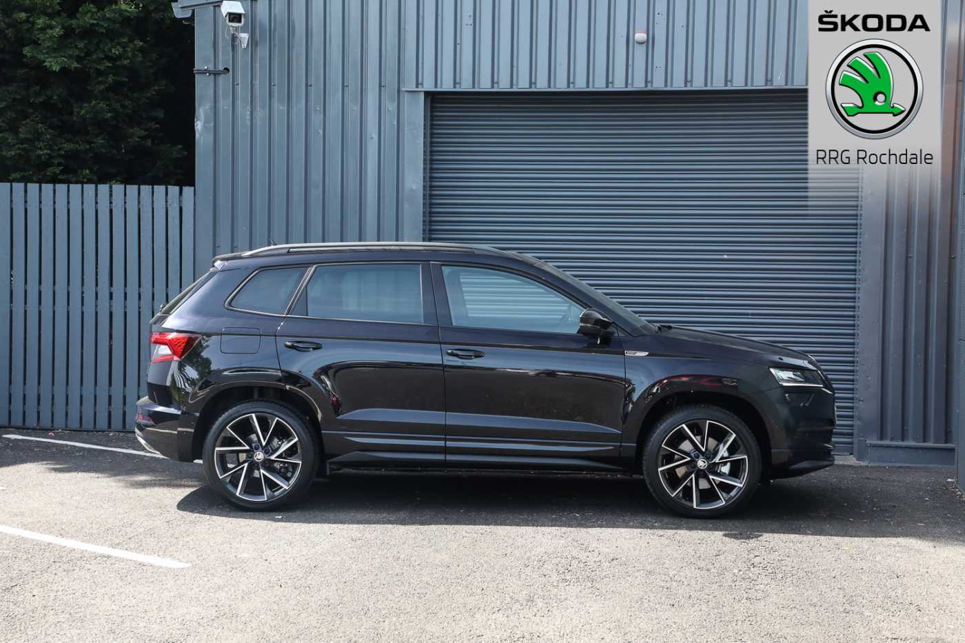 Skoda karoq black