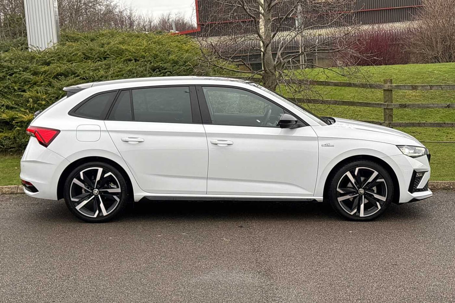 SKODA Scala 5-Dr 1.0 TSI 116ps Monte Carlo DSG *Ex Demo Moon White