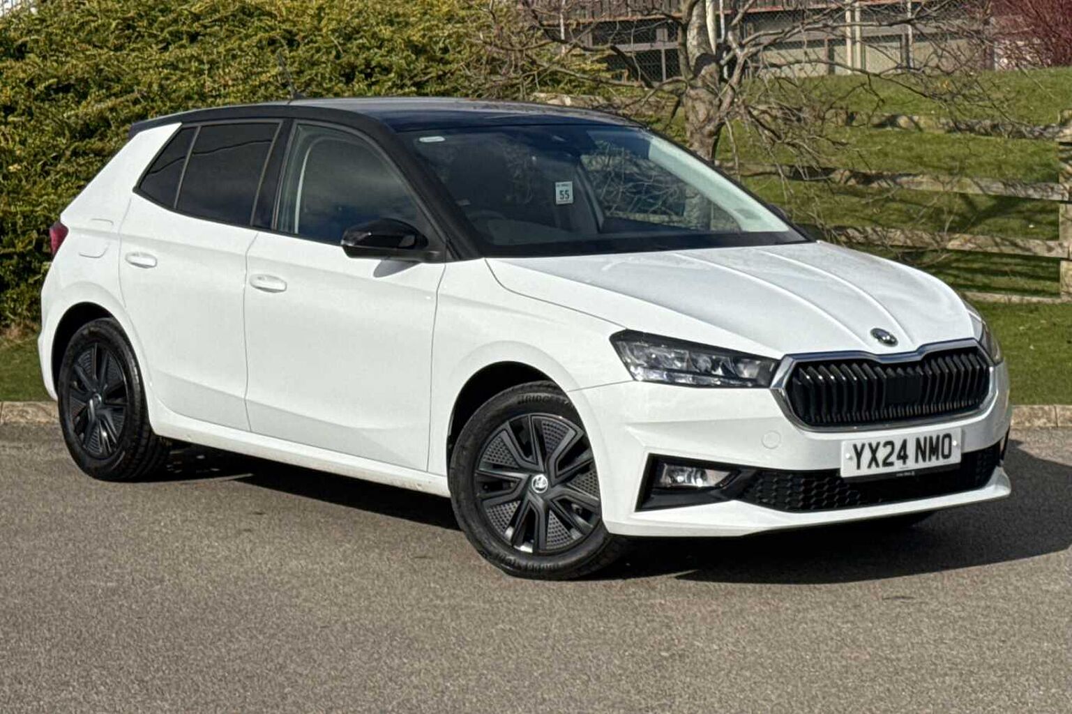 SKODA Fabia 1.0 MPI 80ps Colour Edition 5-Dr Hatchback *Candy White