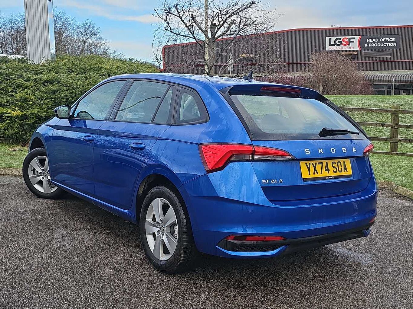 SKODA Scala 5-Dr 1.5 TSI 150ps SE DSG *Ex Demo Race Blue