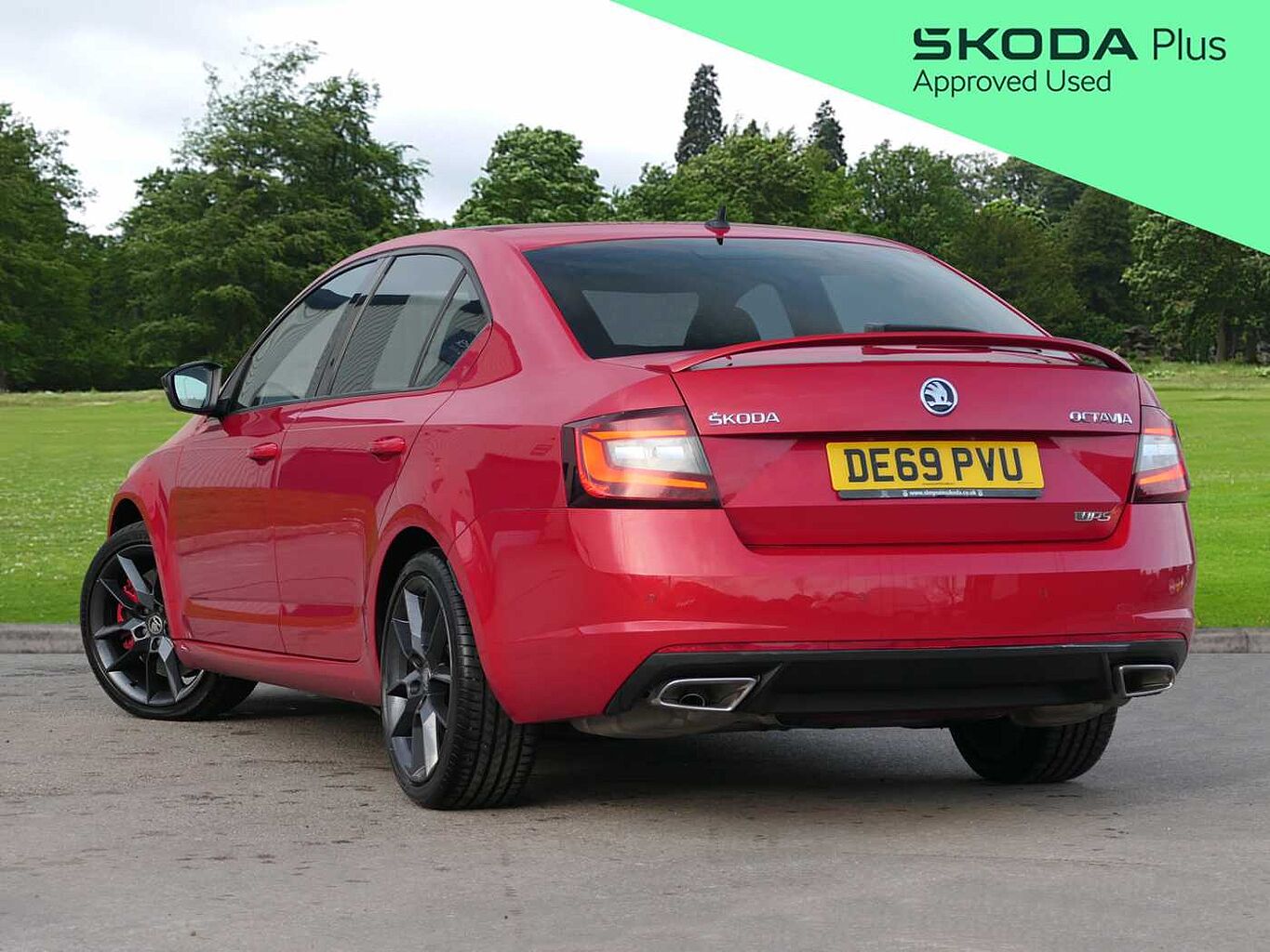 SKODA Octavia vRS Hatch (2017) 2.0 TSI vRS 245 DSG