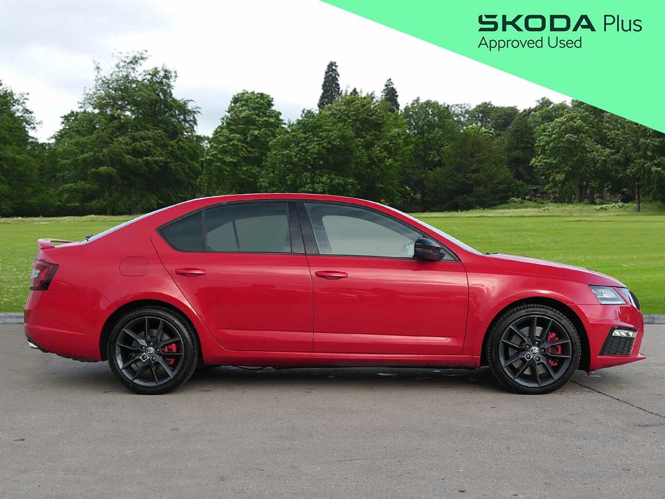 SKODA Octavia vRS Hatch (2017) 2.0 TSI vRS 245 DSG