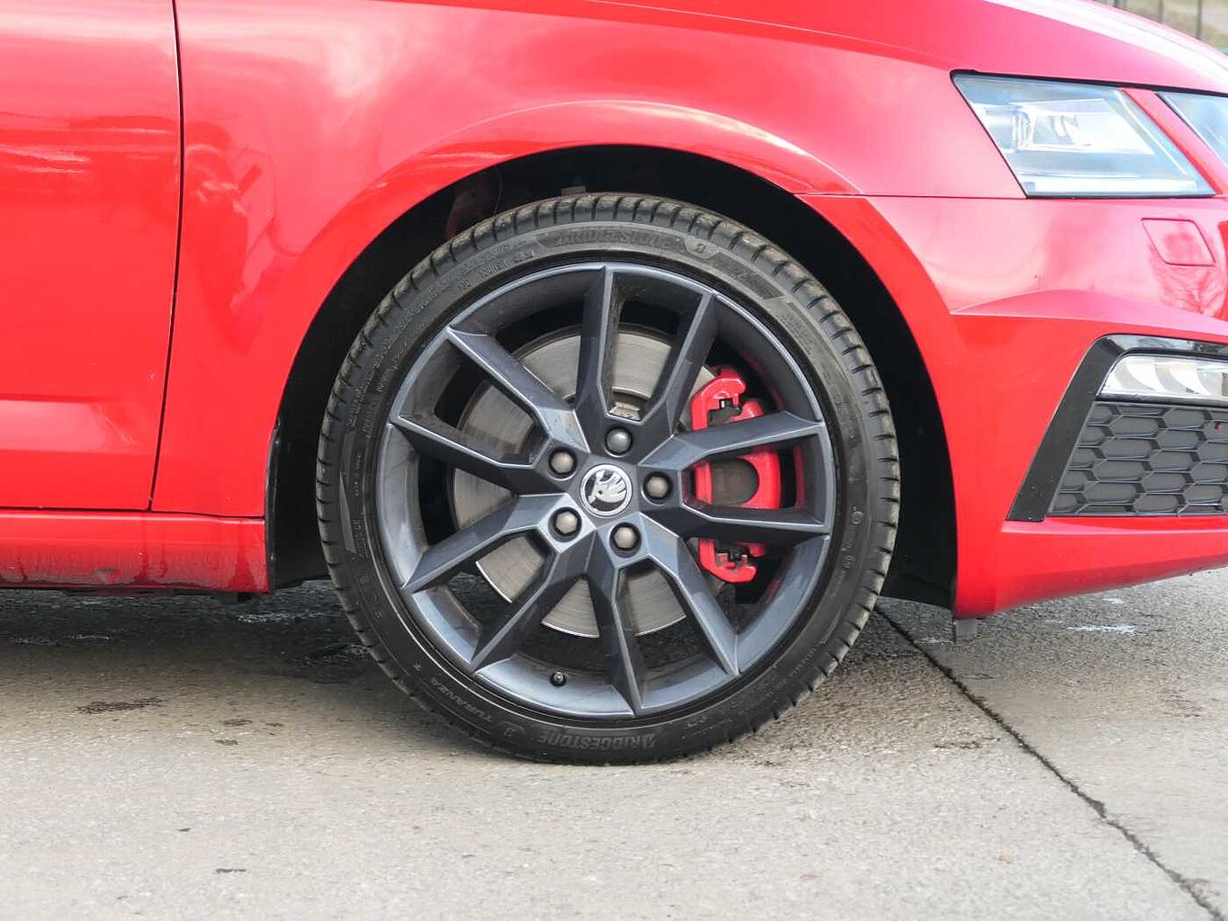 SKODA Octavia vRS Hatch (2017) 2.0 TSI vRS 245 DSG