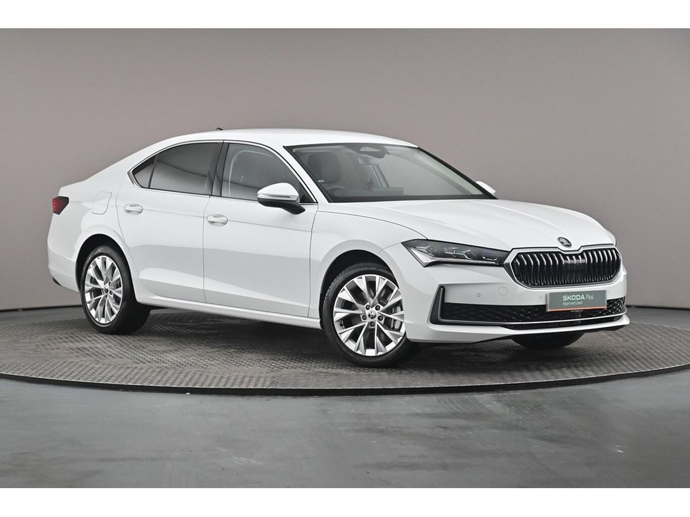 SKODA Superb Hatch SE L 2.0 TDI 193 PS 4x4 DSG