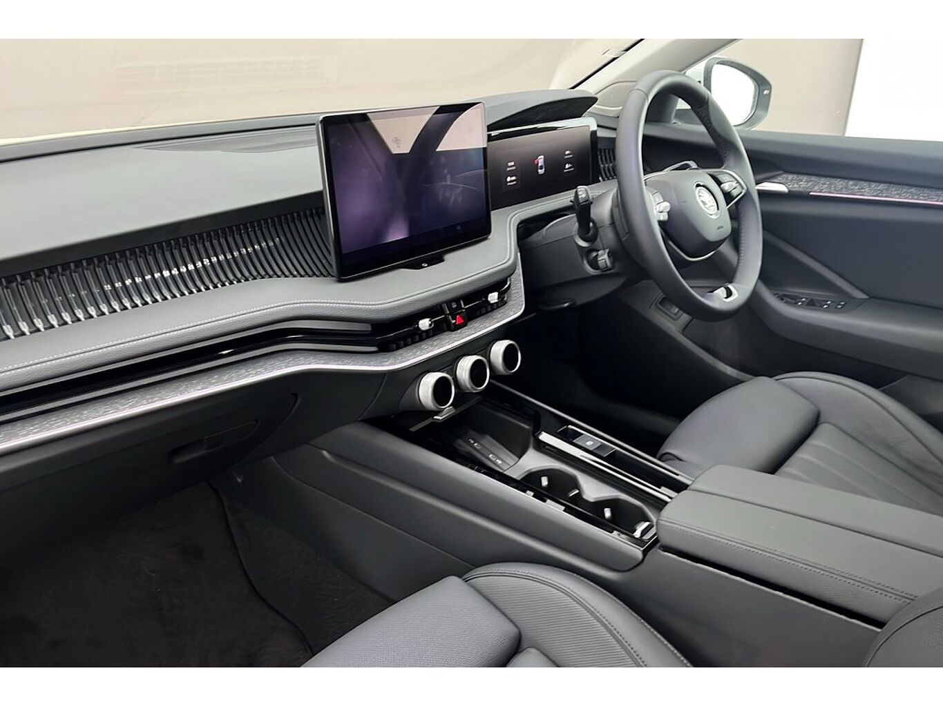 SKODA Superb Hatch SE L 2.0 TDI 193 PS 4x4 DSG