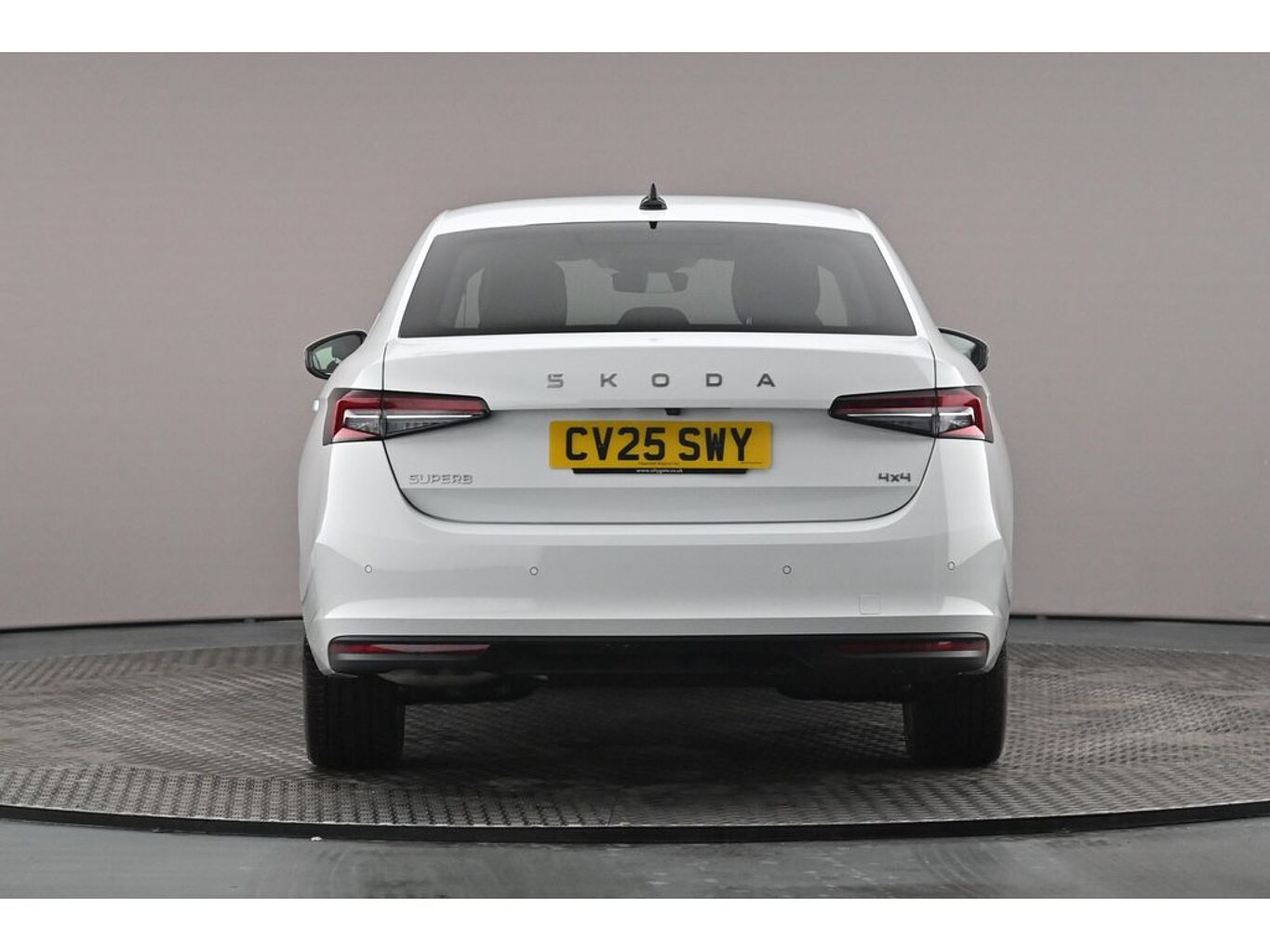 SKODA Superb Hatch SE L 2.0 TDI 193 PS 4x4 DSG