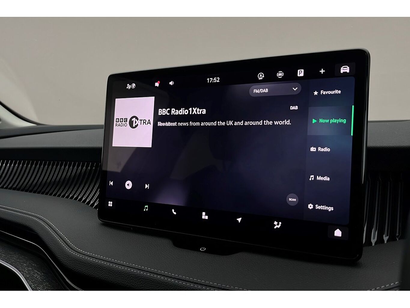 SKODA Superb Hatch SE L 2.0 TDI 193 PS 4x4 DSG