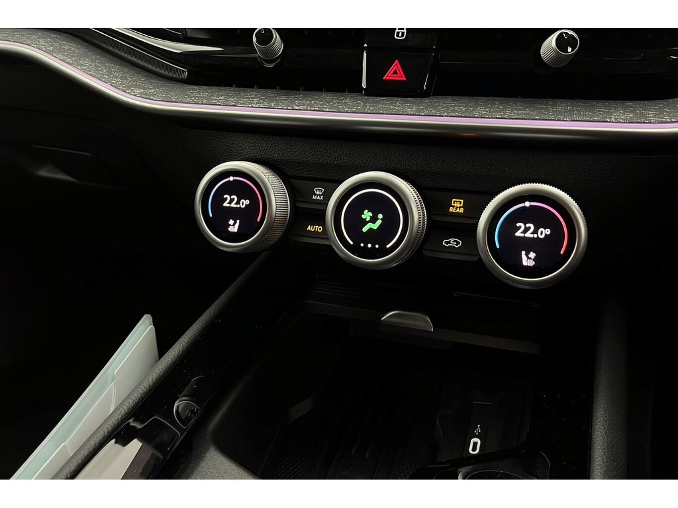 SKODA Superb Hatch SE L 2.0 TDI 193 PS 4x4 DSG