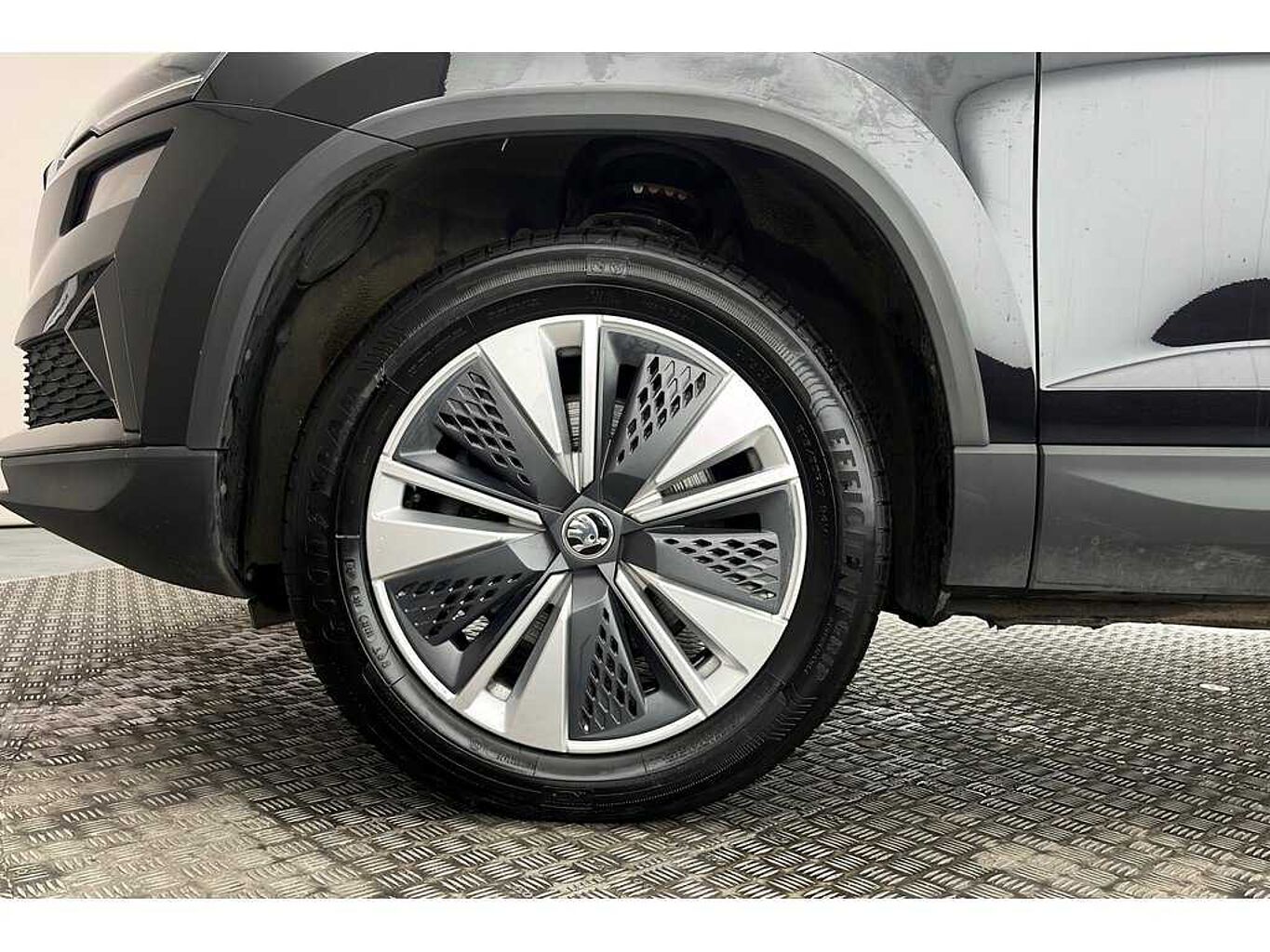 SKODA Karoq SE Drive 1.5 TSI 150 PS DSG