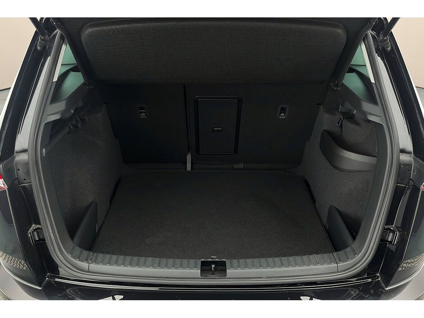 SKODA Karoq SE Drive 1.5 TSI 150 PS DSG