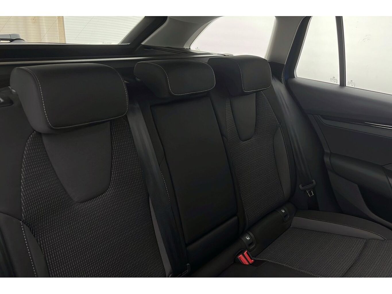 SKODA Octavia Estate SE 1.0 TSI e-TEC 110 PS DSG