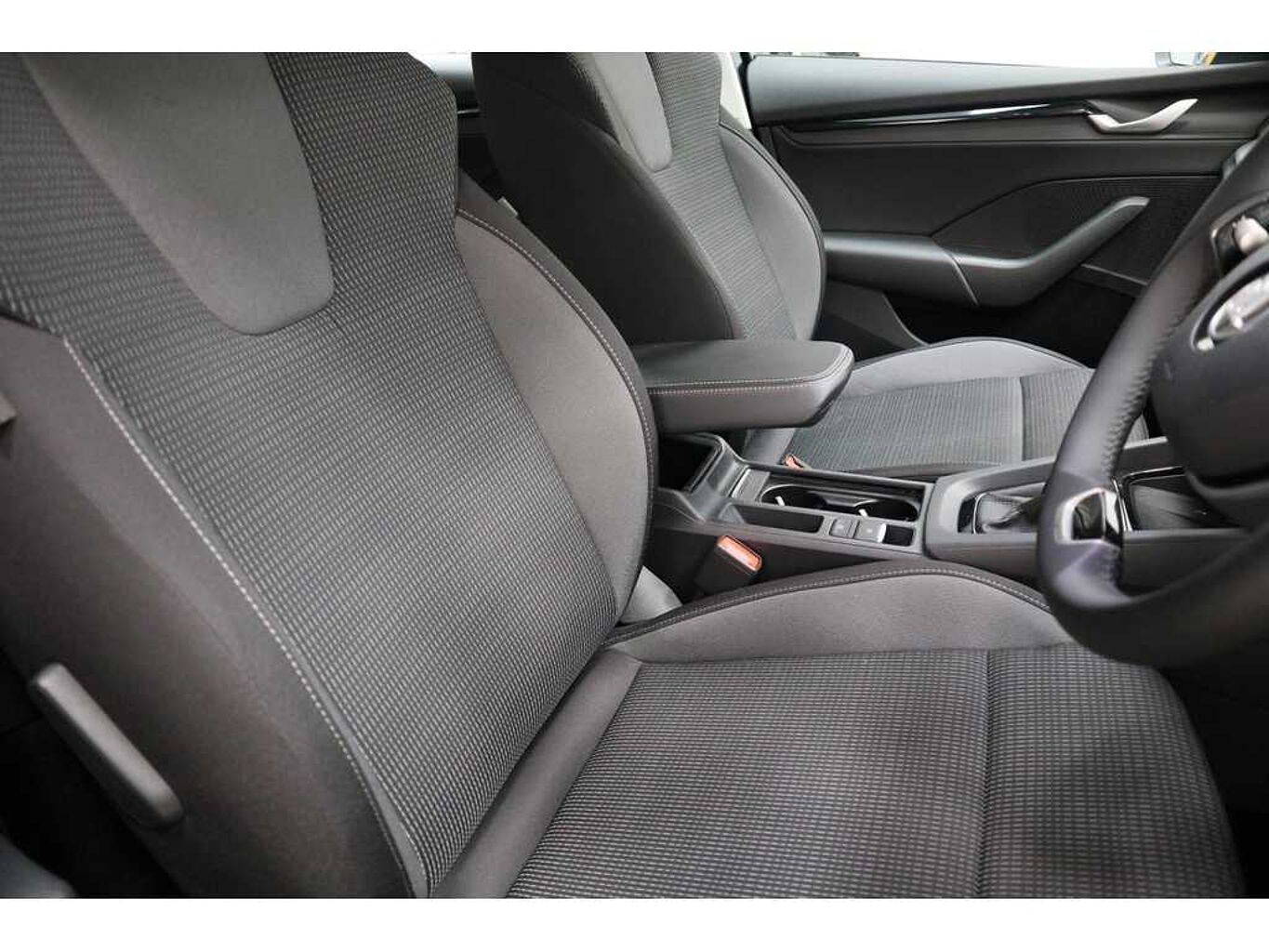 SKODA Octavia Estate SE Technology 1.5 TSI 116 PS 6G Man
