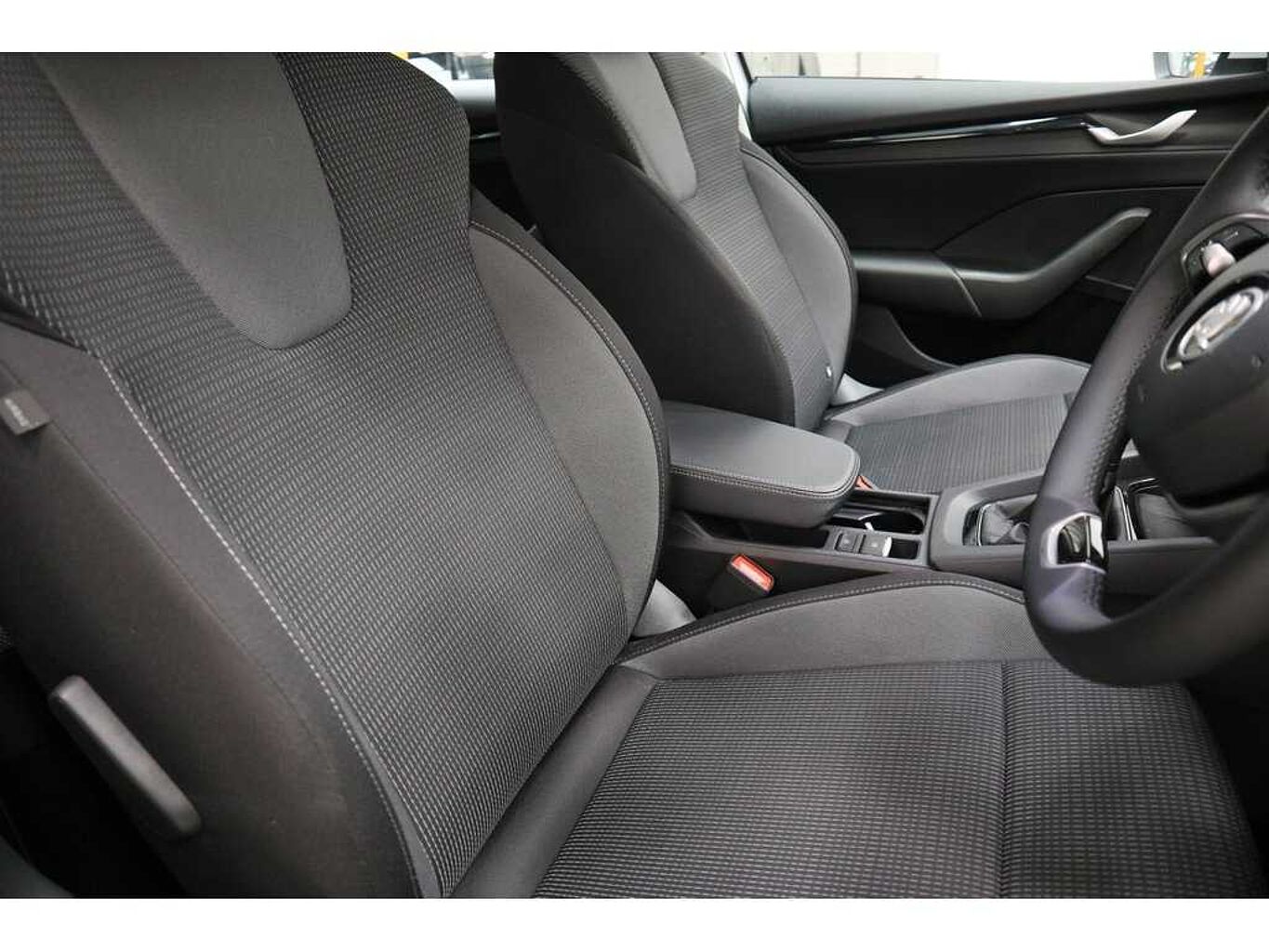 SKODA Octavia Estate SE Technology 1.5 TSI 116 PS 6G Man