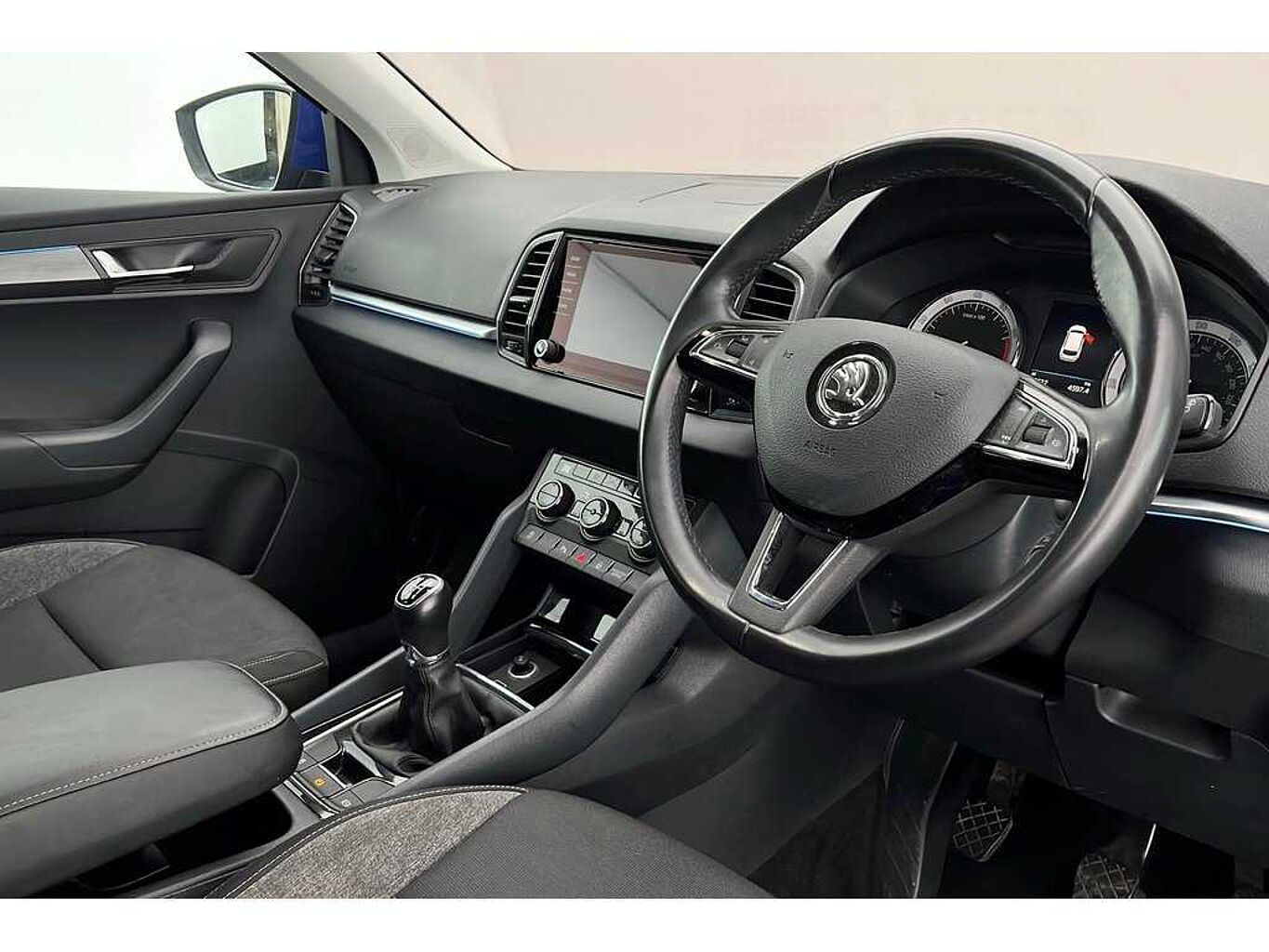 SKODA Karoq SE Drive 1.0 TSI 115 PS 6G Man