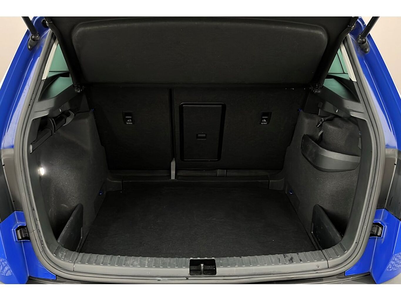 SKODA Karoq SE Drive 1.0 TSI 115 PS 6G Man