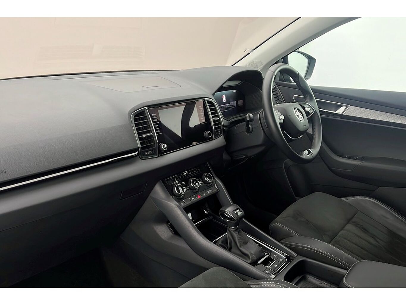 SKODA Karoq SE L 1.5 TSI 150 PS DSG
