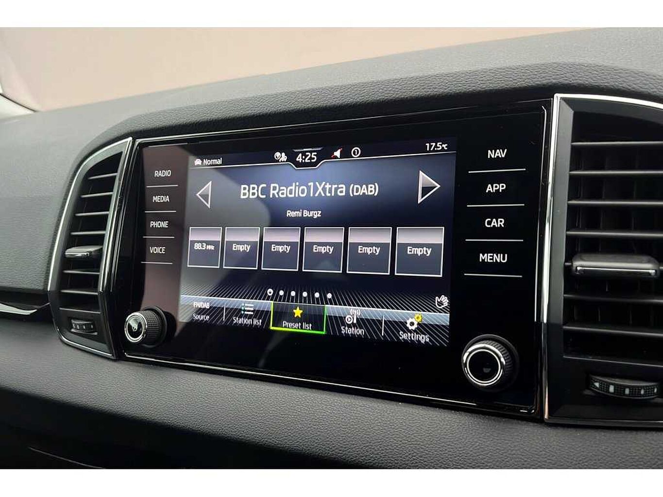 SKODA Karoq SE L 1.5 TSI 150 PS DSG
