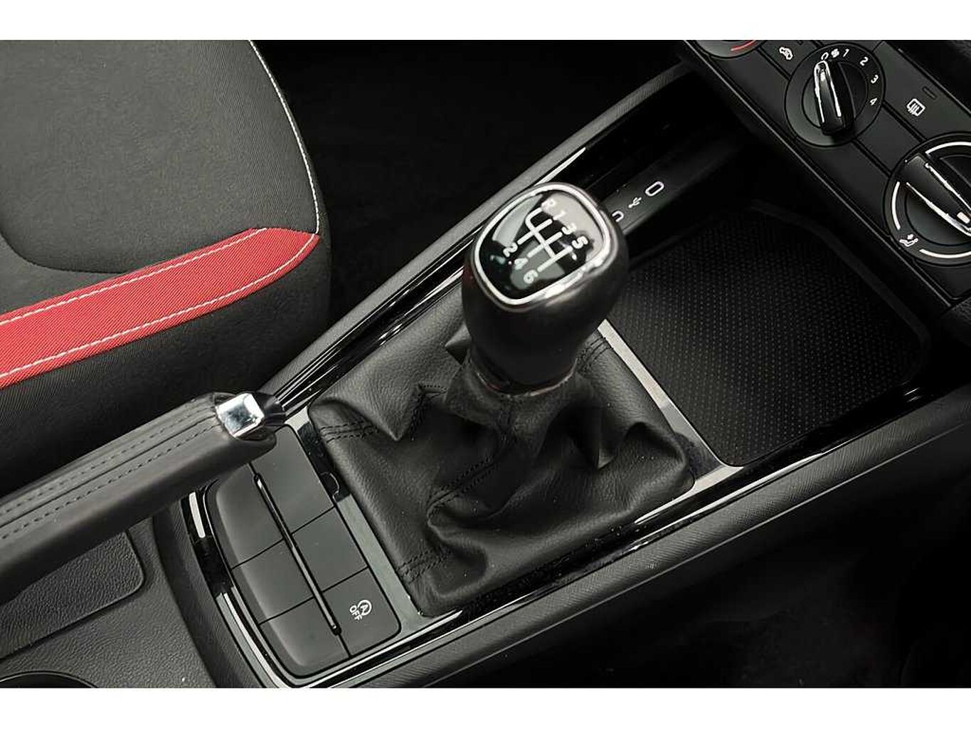 SKODA Kamiq Monte Carlo 1.0 TSI 110 PS 6G Man